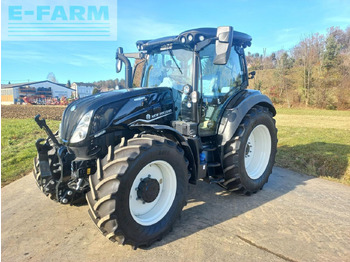 Traktors NEW HOLLAND T5