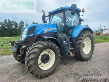 Traktors NEW HOLLAND T7