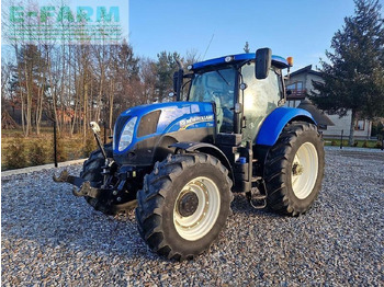 Traktors NEW HOLLAND T7.200