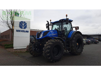 Traktors NEW HOLLAND T7