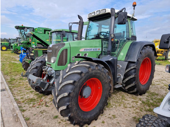 Traktors FENDT 820 Vario