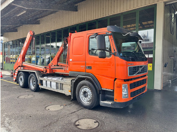 Būvgružu konteineru vedējs VOLVO FM 400