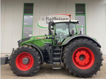 Traktors FENDT 1050 Vario