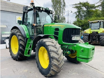 Traktors JOHN DEERE 7530