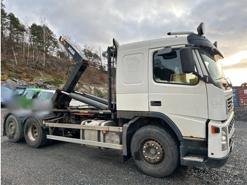 Pacēlājs ar āķi VOLVO FM12