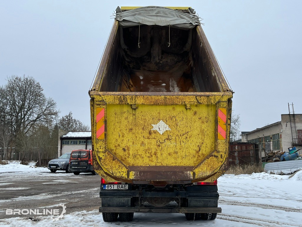 Kravas automašīna pašizgāzējs 2002 SCANIA R164 8X4 580 Tipper: foto 7