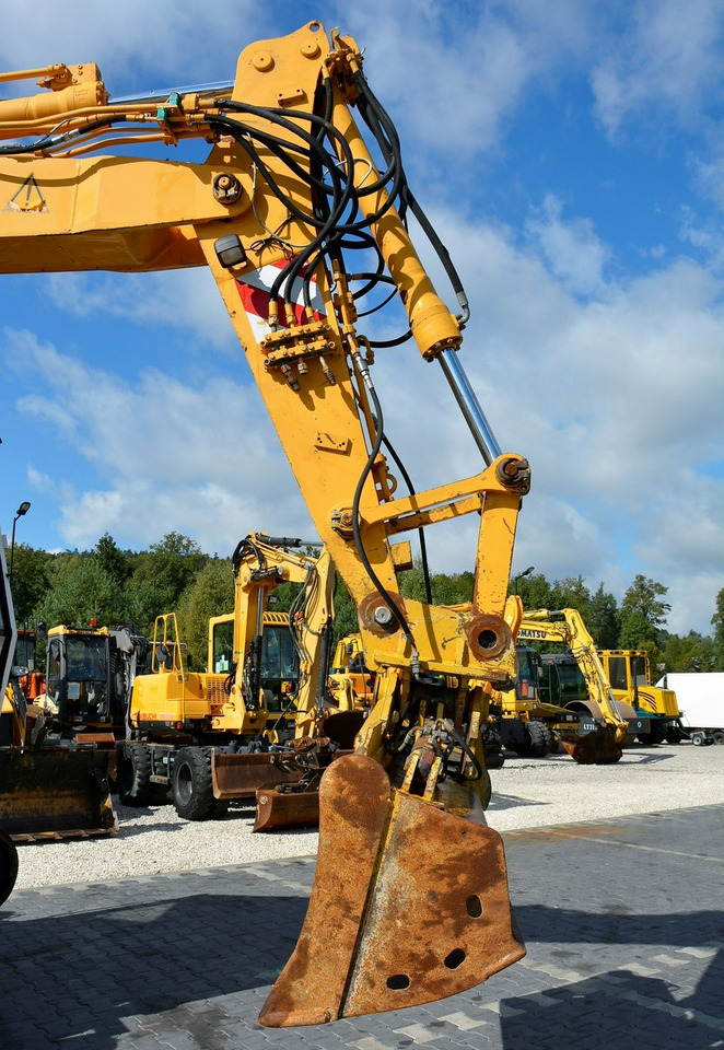 Riteņu ekskavators Liebherr A 900 ZW Litronic Koparka + Kolej: foto 15