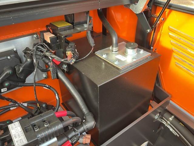 Elektroiekrāvējs Doosan B30X-7 PLUS: foto 23