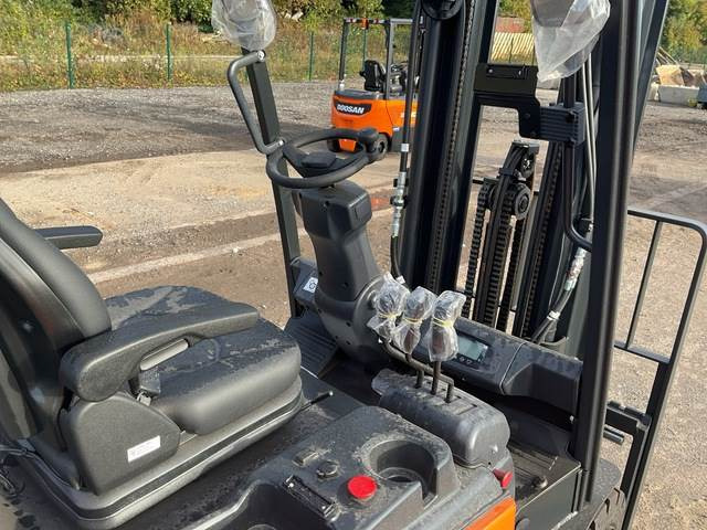 Elektroiekrāvējs Doosan B30X-7 PLUS: foto 7