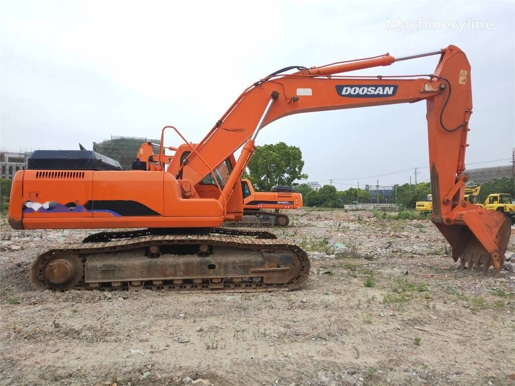 Jaunā Kāpurķēžu ekskavators Doosan DH 300 LC-7: foto 7