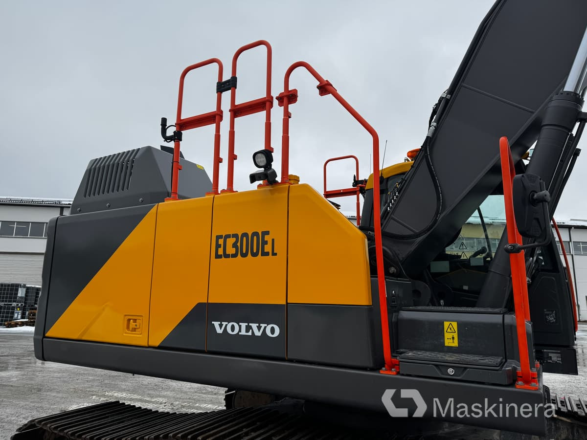 Kāpurķēžu ekskavators Grävmaskin Volvo EC300EL med Rototilt och redskap: foto 15