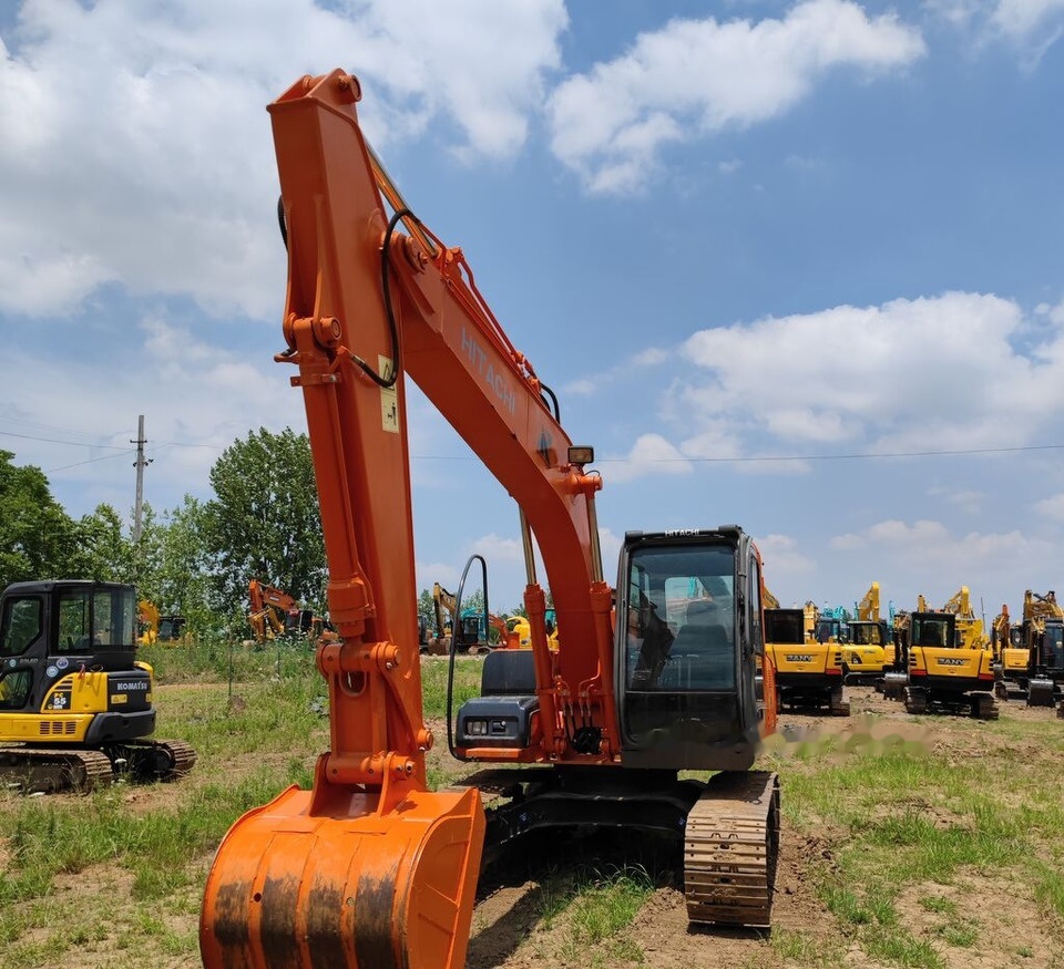 Kāpurķēžu ekskavators Hitachi ZX120: foto 6