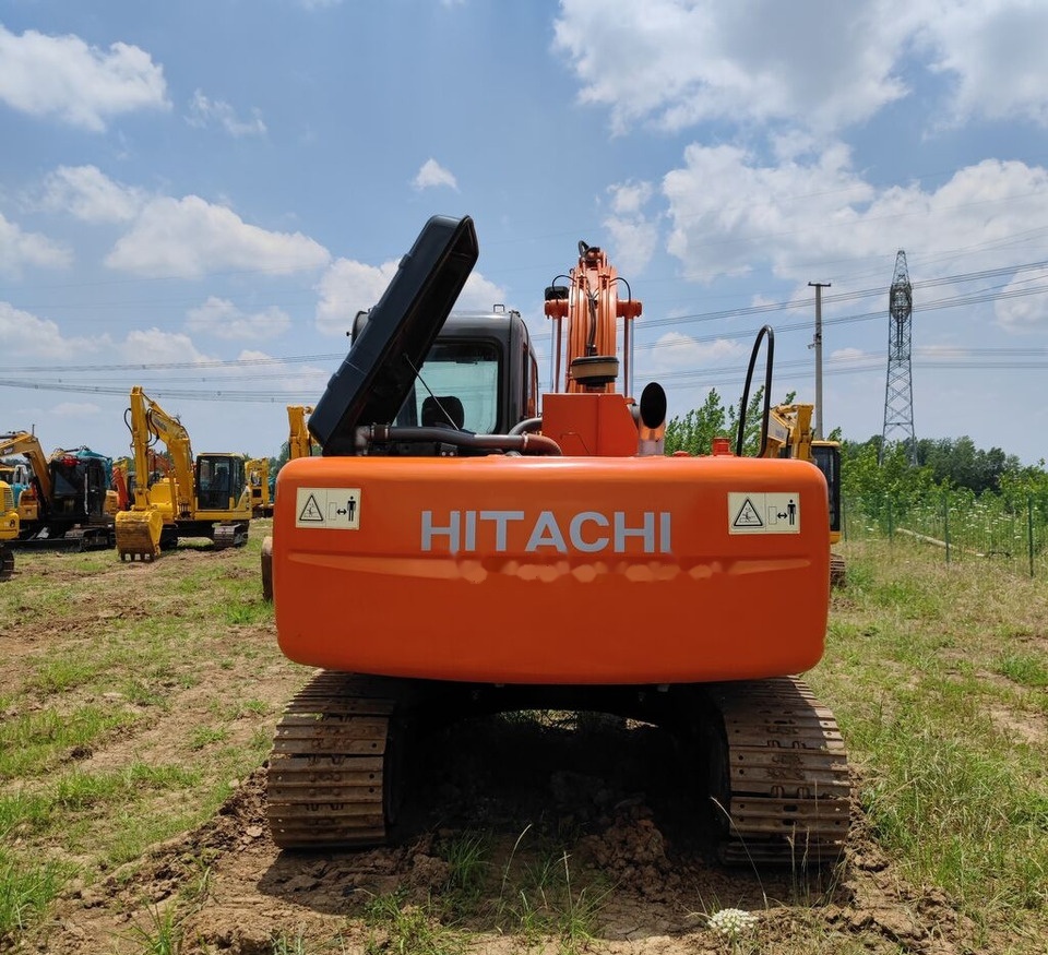 Kāpurķēžu ekskavators Hitachi ZX120: foto 7