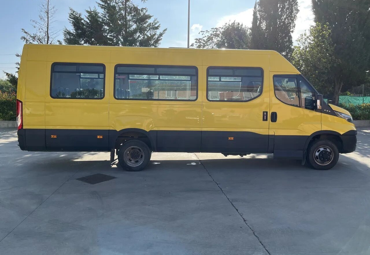 Mikroautobuss, Pasažieru furgons IVECO Daily: foto 7