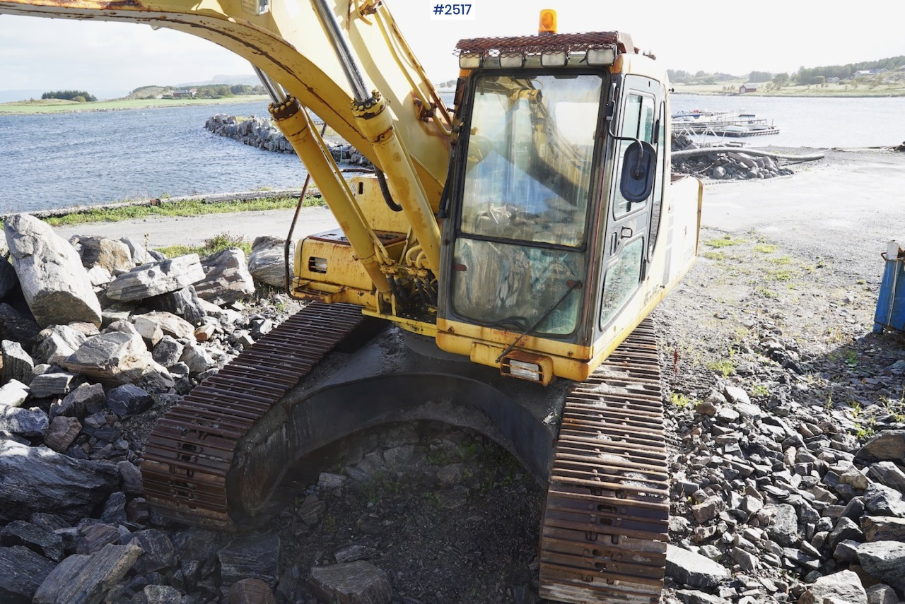 Kāpurķēžu ekskavators 2002 Komatsu PC210LC-6K w/shear: foto 7