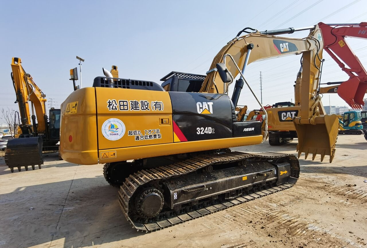 Kāpurķēžu ekskavators Caterpillar 324D2: foto 11