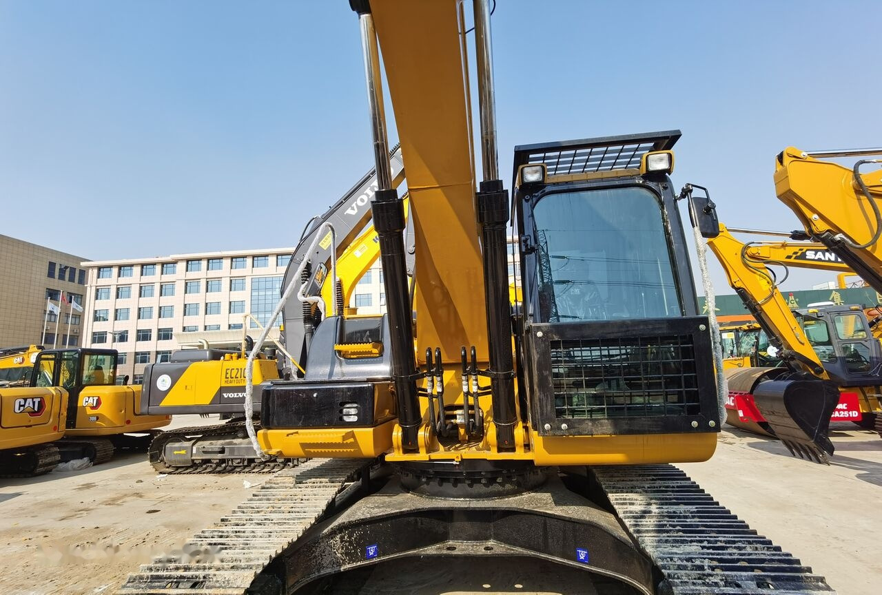 Kāpurķēžu ekskavators Caterpillar 324D2: foto 13