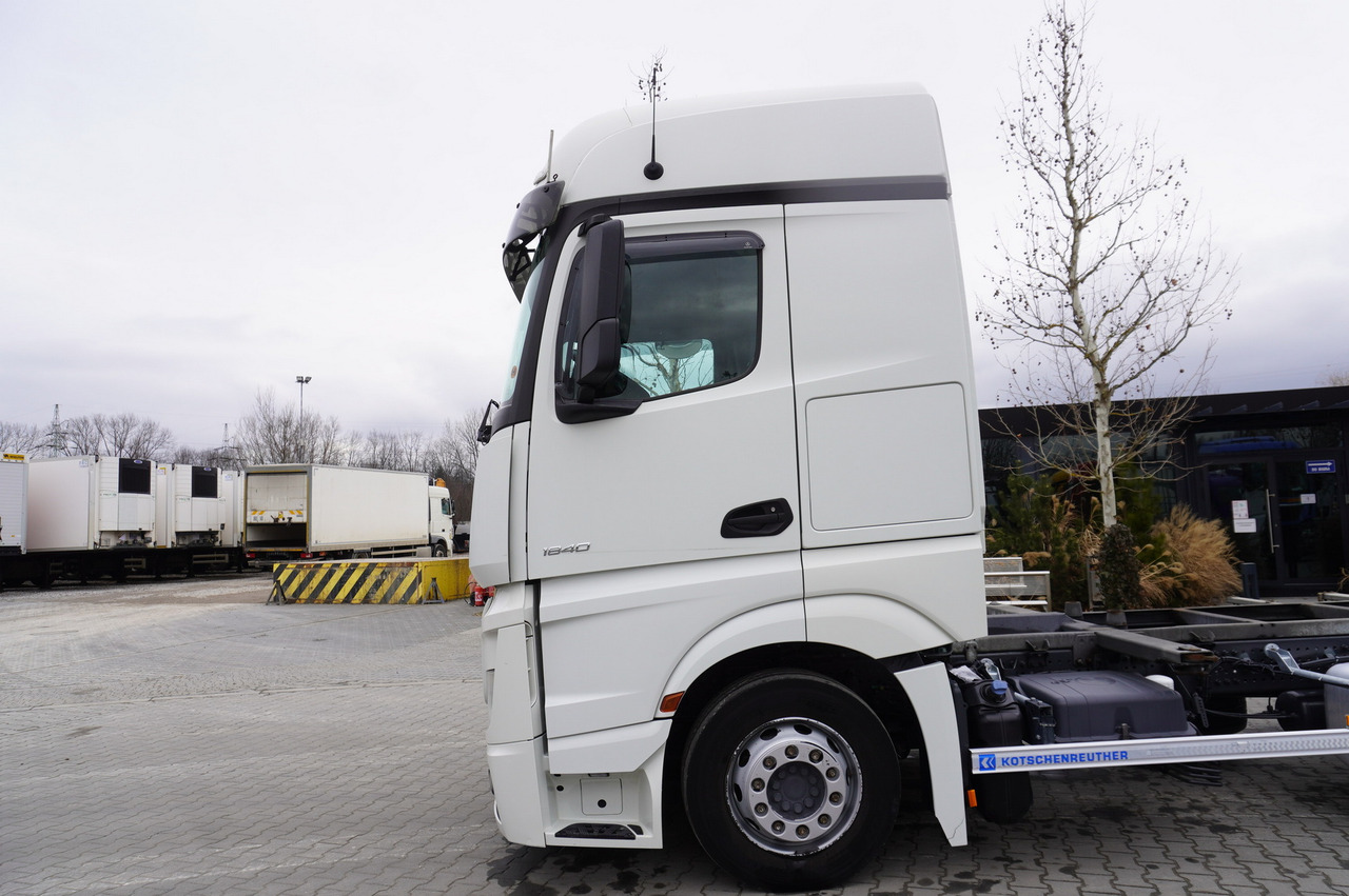 Konteineru vedējs/ Kravas automašīna ar noņemamā virsbūve MERCEDES-BENZ Actros 1840 / BDF standard / 2019: foto 14