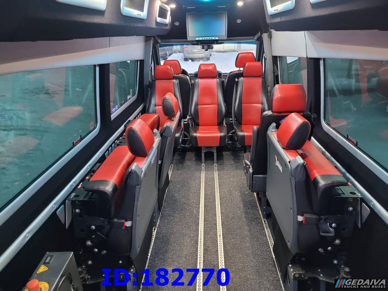 Starppilsētu autobuss MERCEDES-BENZ Sprinter 319 VIP Euro5: foto 9