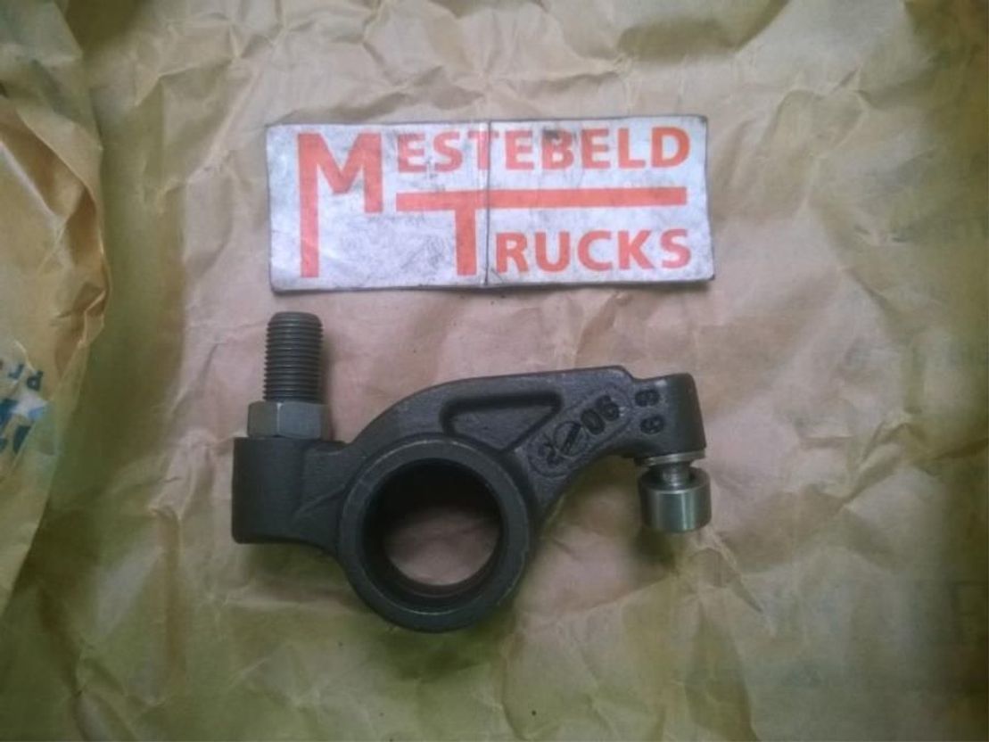 Jaunā Dzinējs un rezerves daļas - Kravas automašīna Renault T uimelaar Midlum: foto 1