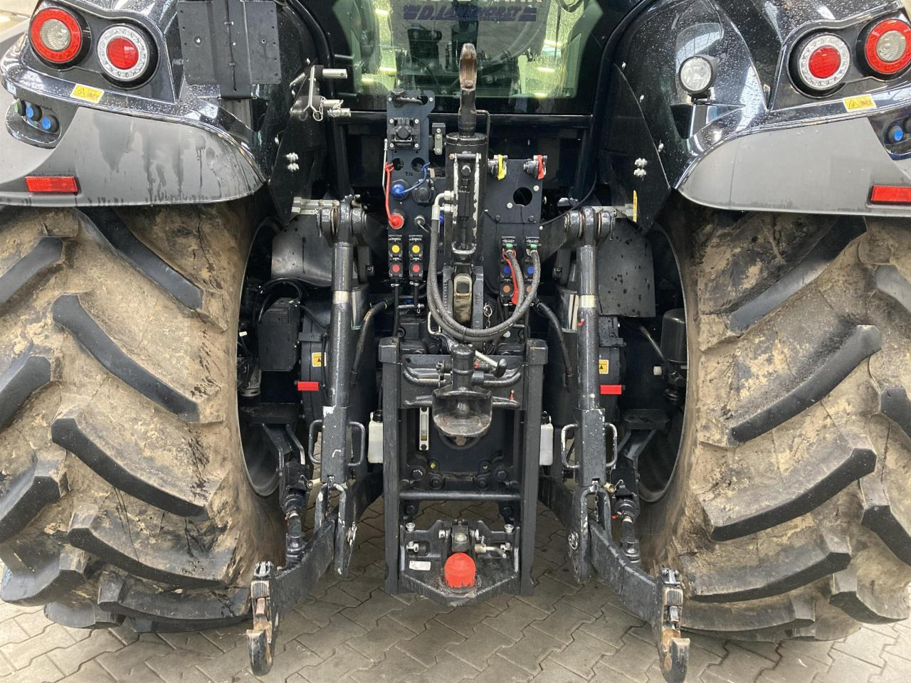 Traktors Deutz-Fahr 7250TTV: foto 6