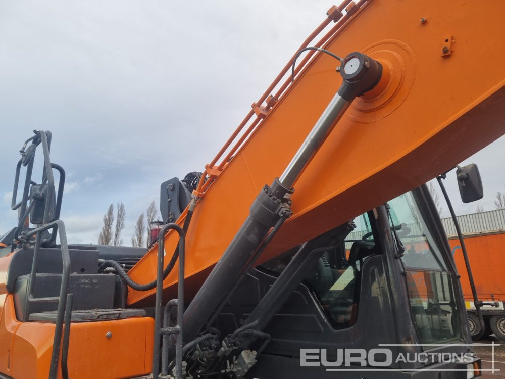 Riteņu ekskavators 2020 Doosan DX230WMH-5: foto 27