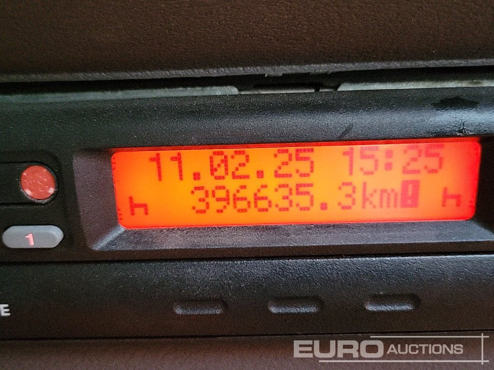 Kravas automašīna ar slēgto virsbūvi 2002 DAF LF45-170: foto 50