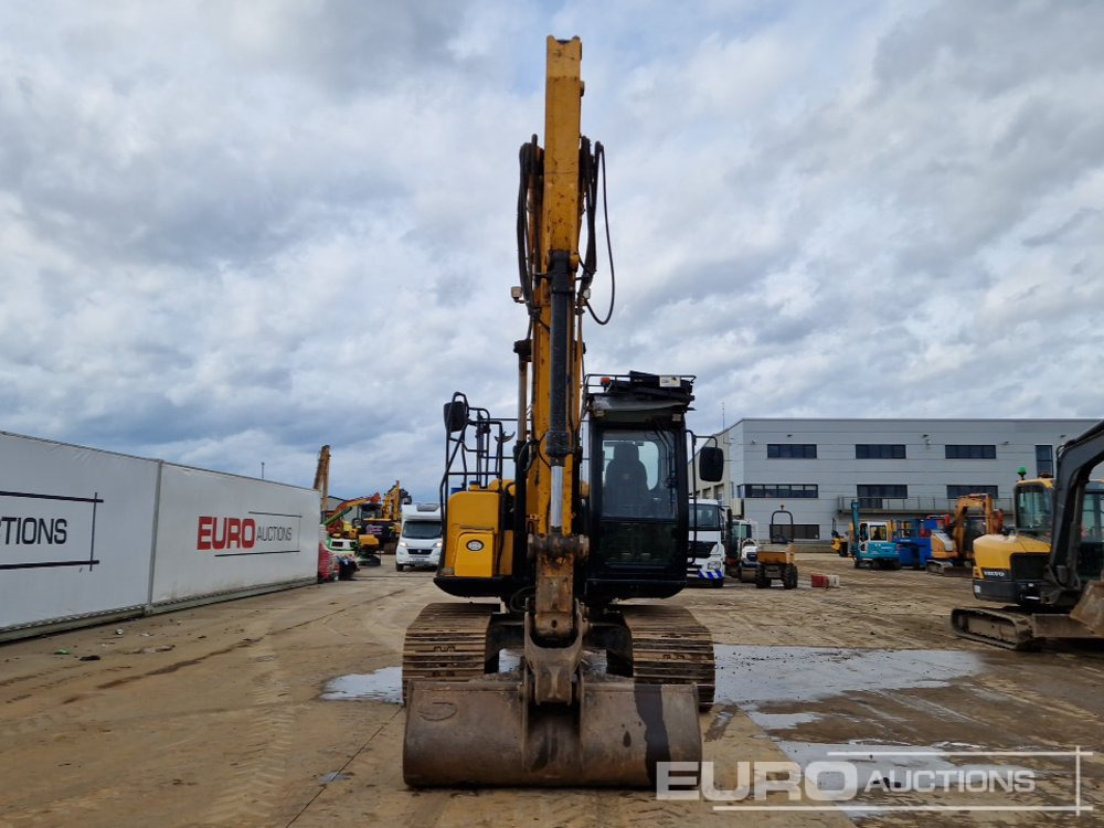 Kāpurķēžu ekskavators 2017 JCB JS130LC: foto 8