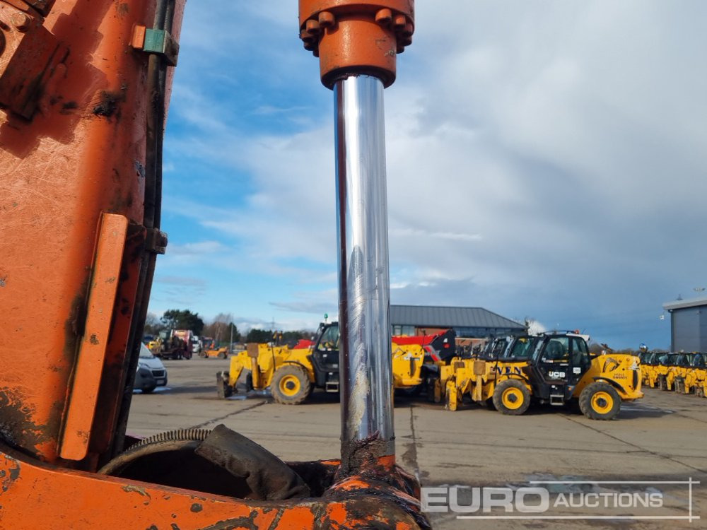 Kāpurķēžu ekskavators 2019 Hitachi ZX135US-6: foto 26