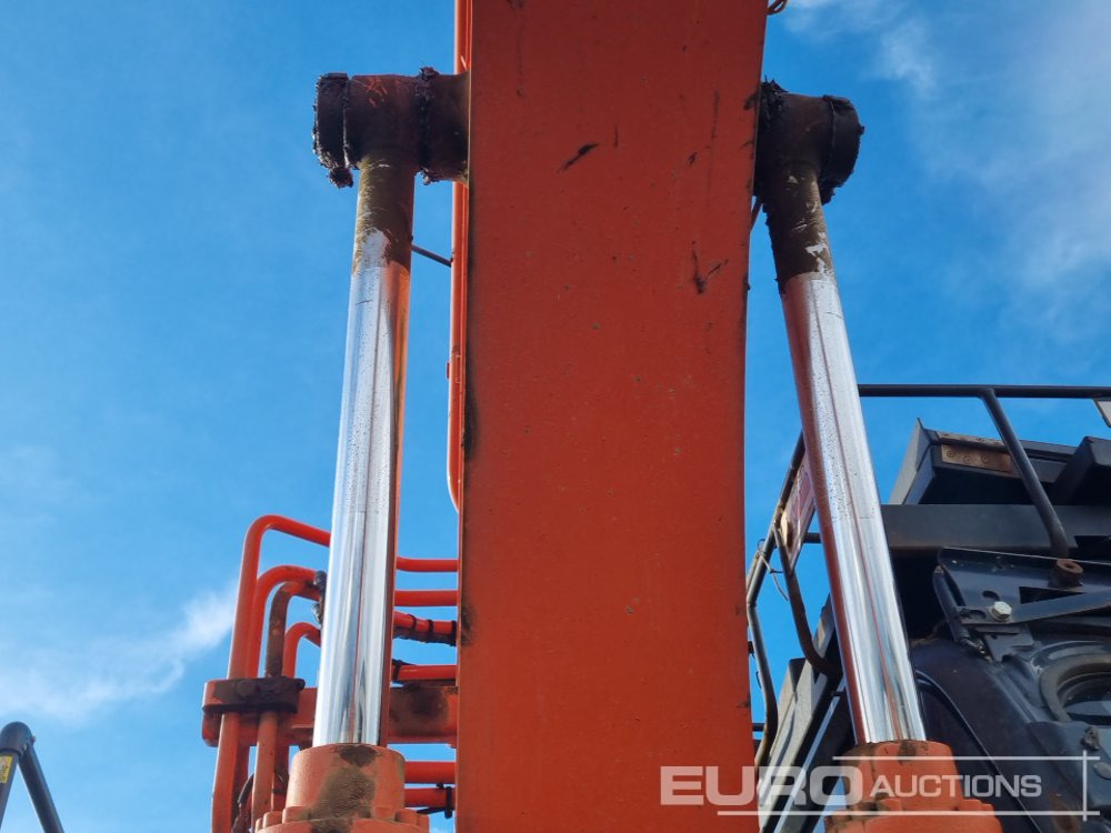 Kāpurķēžu ekskavators 2019 Hitachi ZX135US-6: foto 24