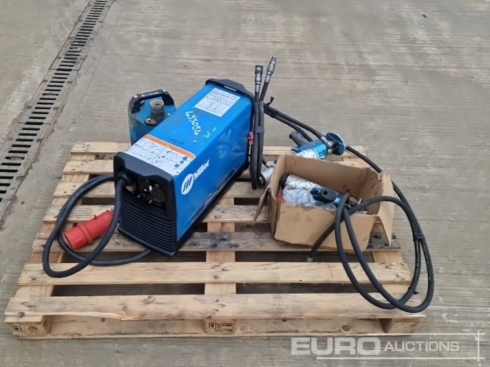 Celtniecības maisītājs Hydraulic Impact Wrench (2 of), Miller 415Volt Welder, Submersible Pump: foto 6