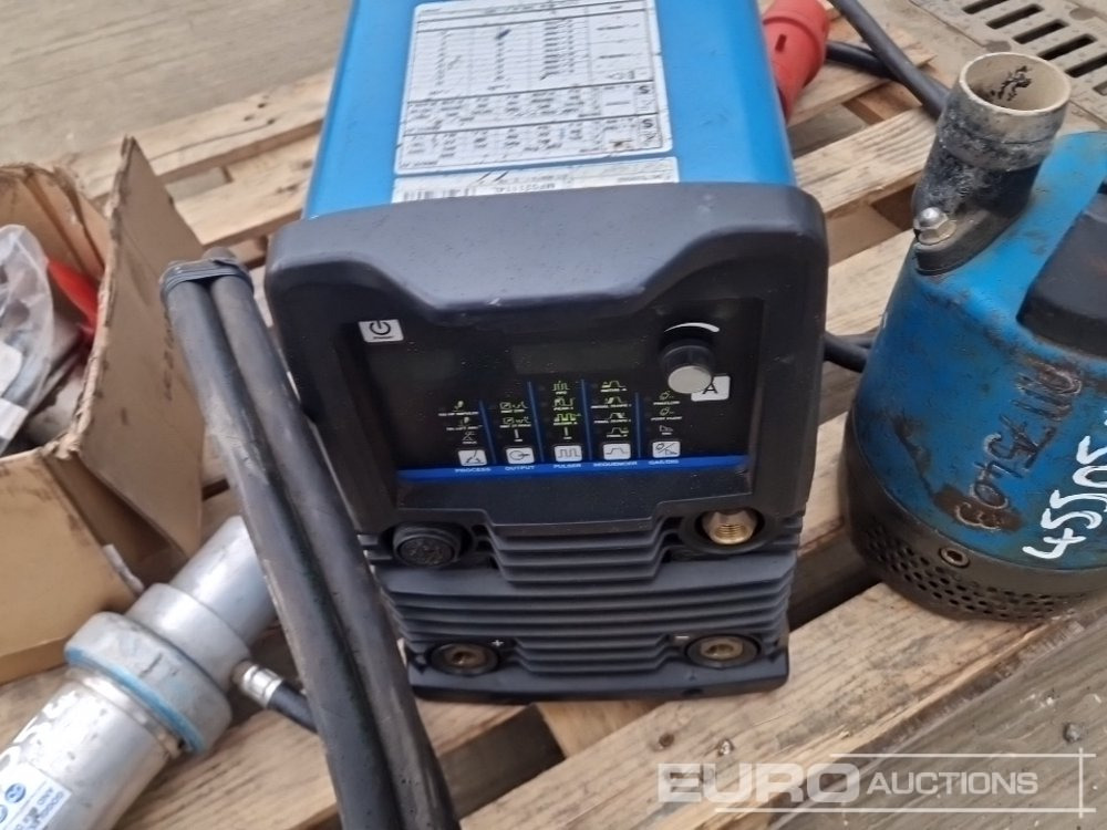 Celtniecības maisītājs Hydraulic Impact Wrench (2 of), Miller 415Volt Welder, Submersible Pump: foto 12