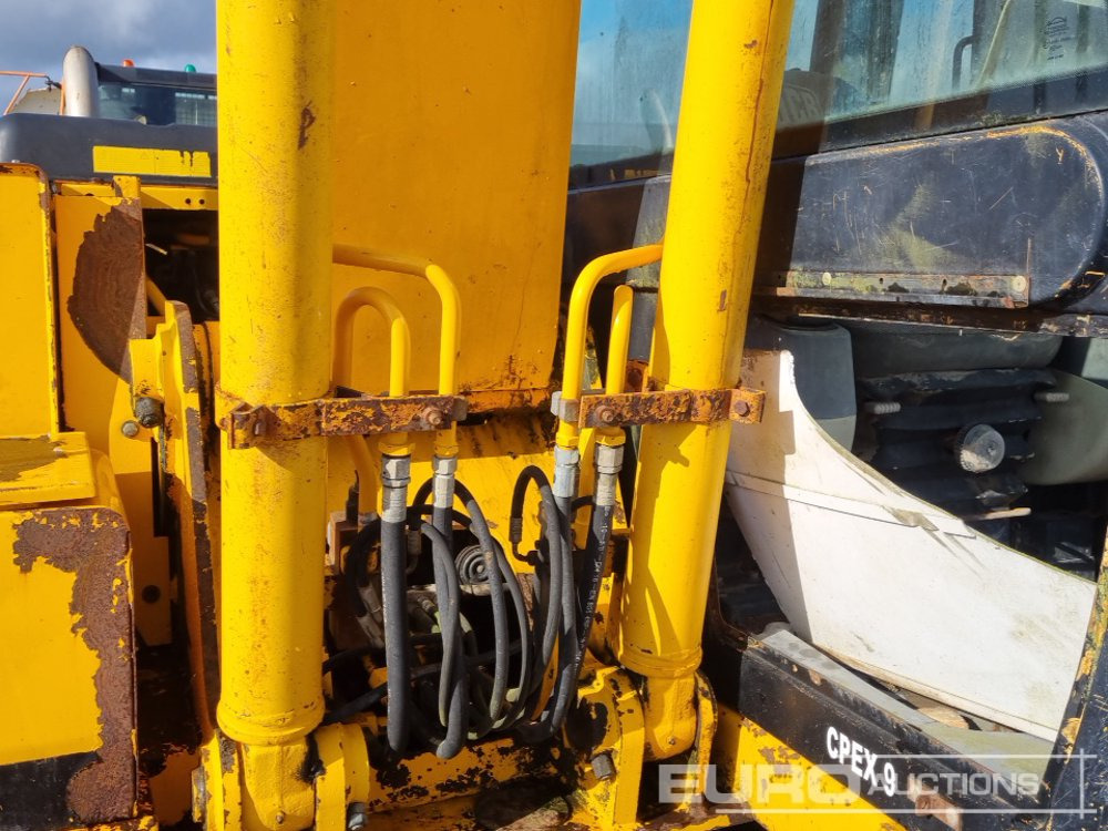 Kāpurķēžu ekskavators JCB JS130: foto 17