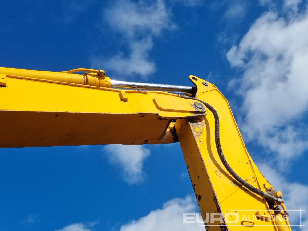 Kāpurķēžu ekskavators JCB JS130: foto 20