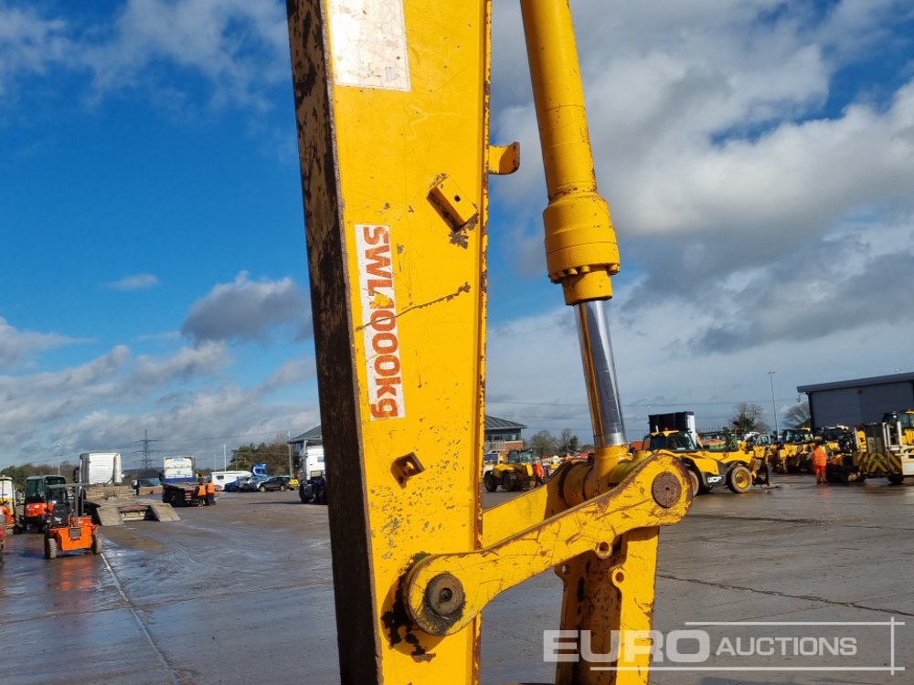 Kāpurķēžu ekskavators JCB JS130: foto 22