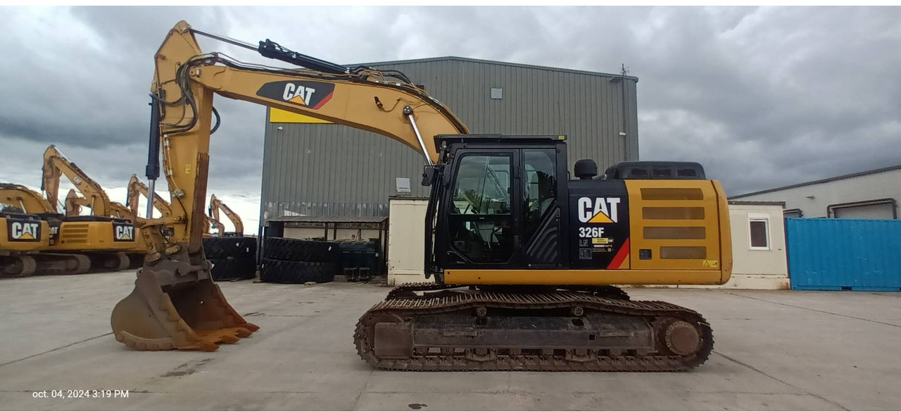 CAT 326F līzingu CAT 326F: foto 10