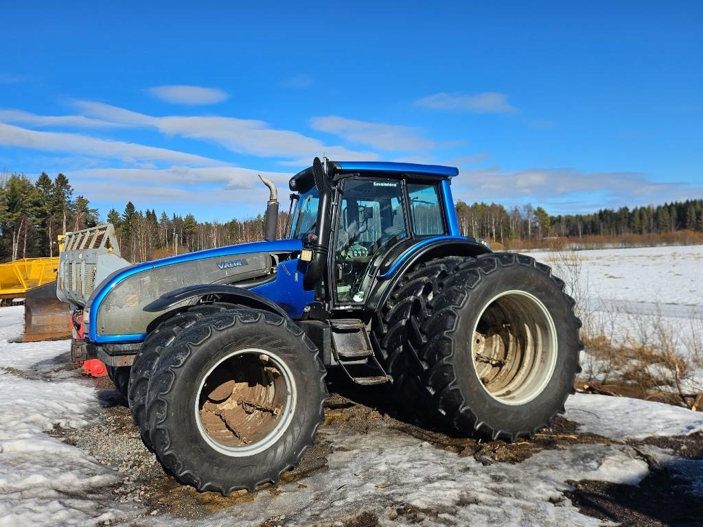 Traktors Valtra T 171: foto 1